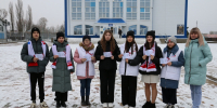 юные хлевенцы организовали акцию «красная ленточка» - Хлевенский район